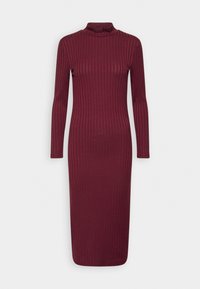 Långärmad, ribbad stickad midiklänning i djup burgund med en figursydd silhuett och en mock turtleneck-krage.