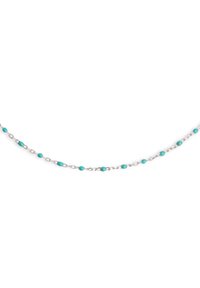 Collana in argento con perle di turchese distribuite uniformemente, dalla texture liscia e dal design semplice. Lunghezza regolabile.