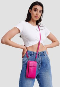 Harpa Telefoonhoesje - fuchsia