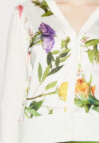 Ted Baker Kofta - white