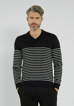 - Koszulka polo