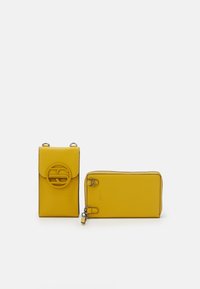 Esprit Borsa a tracolla - yellow