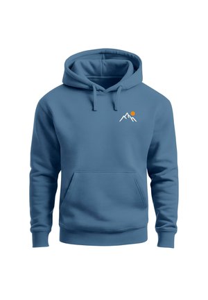Blaues Kapuzensweatshirt aus Fleece mit einer frontalen Tasche und einem weißen Bergdesign mit einer orangefarbenen Sonne auf der Brust.