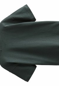 Dunkelgrünes Baumwoll-T-Shirt mit kurzen Ärmeln, Rundhalsausschnitt, glatter Textur und ohne auffällige Muster oder Verzierungen.