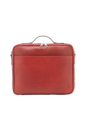 Sacoche pour ordinateur portable en cuir rouge avec fermeture à double zip, poignée supérieure et poche frontale. Texture lisse et forme rectangulaire.