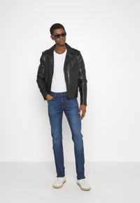 DRYKORN NATHAN - Top - white