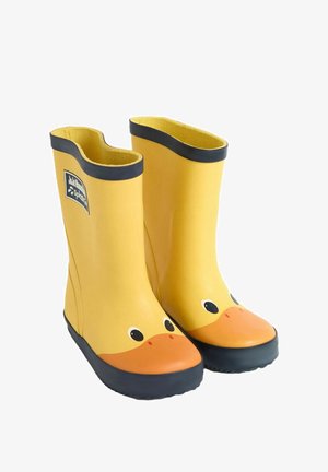 Botas de lluvia de goma amarillas con un diseño de pato que presenta grandes ojos y un pico naranja, ribete negro en la parte superior y suelas negras texturizadas.