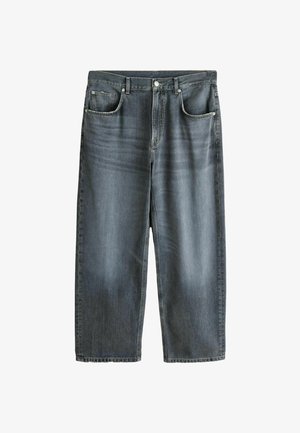 Spijkerbroek van denim in een medium gewassen grijze kleur. Heeft een losse, wijde pijp, vijf zakken en een knoopsluiting. Gestikte details langs de naden.