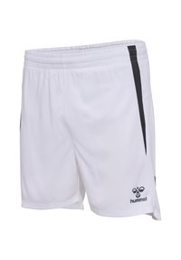Weiße Sportshorts aus leichtem Material. Mit schwarzen Seitenstreifen und einem kleinen schwarzen Logo auf der unteren Vorderseite. Elastischer Bund.