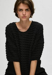 Selected Femme MIT 3/4-ÄRMELN TEXTURIERTES - Bluse - black