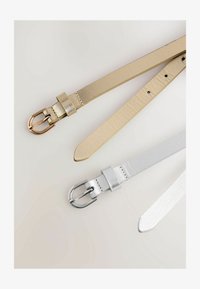 Selected, silver gold