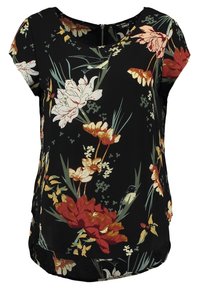 Haut à manches courtes floral avec un fond noir, des fleurs multicolores en rouge, rose et vert, avec un col rond et un ourlet légèrement arrondi.