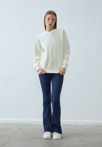 Anna Field Sweatshirt - off-white