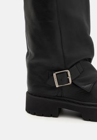 Steve Madden GODIVA - Stivali con plateau - black