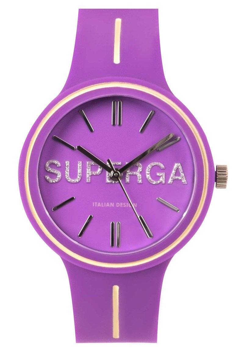 Fialová silikonová hodinky so zlatými akcentmi, s okrúhlym ciferníkom, striebornými ručičkami a slovom "SUPERGA" posiatym trblietkami. Hladký povrch.