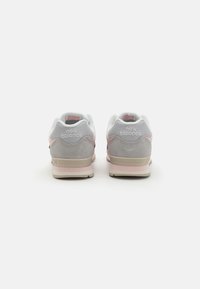 New Balance 574 - Baskets basses - shell pink