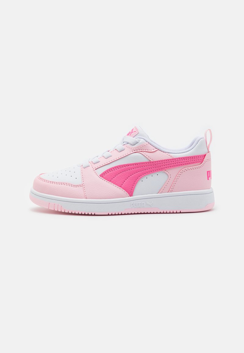 Puma REBOUND V6 UNISEX - Sneakers basse - white/fast pink/whisp of pink