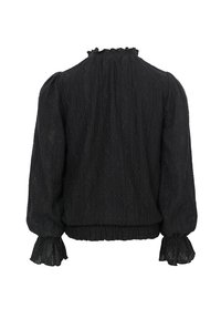 Zwarte blouse van gestructureerde stof, met een hoge ruches halslijn, pofmouwen en gathered manchetten. Het patroon bevat subtiele verticale lijnen.