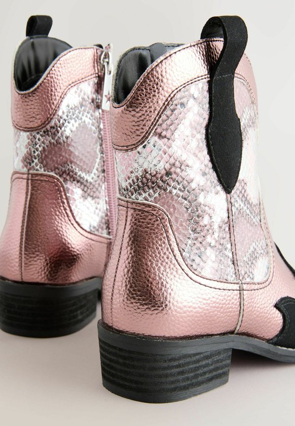 REGULAR FIT – WESTERN – Cowboy-/Bikerstiefelette