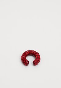 Rød hårspenne prydet med rhinestones i et buet, åpent design. Glatt overflate med glansfull finish og flere glitrende detaljer langs overflaten.