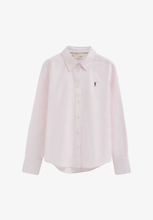 Chemise à manches longues rose pâle avec col et petits boutons, arborant un petit logo de joueur de polo noir sur la poitrine gauche.