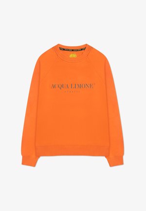Orange sweatshirt med raglanärmar, med texten "ACQUA LIMONE classic" i grått över framsidan. Mjuk tygstruktur.