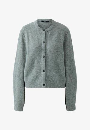 Hellgrauer, langärmeliger Wollcardigan mit rundem Halsausschnitt, gerippten Bündchen und Saum sowie fünf schwarzen Knöpfen auf der Vorderseite.