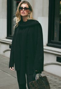 Next Neuletakki - black