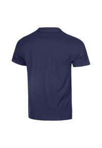 Navyblaues Polohemd mit kurzen Ärmeln und klassischem Kragen, glatter Textur und leicht verlängertem rückseitigem Saum. Schlichtes und zeitloses Design.