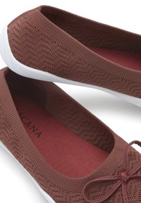 LASCANA Klassischer Ballerina - rotbraun