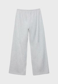 Jasnoszare spodnie o szerokich nogawkach z elastycznym pasem, wykonane z miękkiej, dzianinowej tkaniny, odpowiednie do użytku codziennego.
