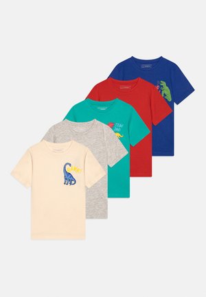 Fünf kurzärmelige Kinder-T-Shirts in Beige, Grau, Türkis, Rot und Blau, jeweils mit verschiedenen bunten Dinosaurier-Motiven bedruckt.
