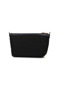 Borsa cosmetica in suede nera con accentuazione in pelle liscia, forma rettangolare e chiusura con zip, caratterizzata da sottili dettagli di cucitura.