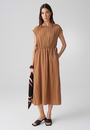 RELAXED FIT LONG - Freizeitkleid - golden oak