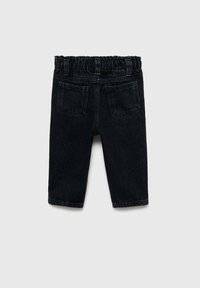I pantaloni in denim neri presentano una vita elasticizzata, un design a cinque tasche e gambe affusolate. Il tessuto appare morbido con dettagli di cucitura sottili.