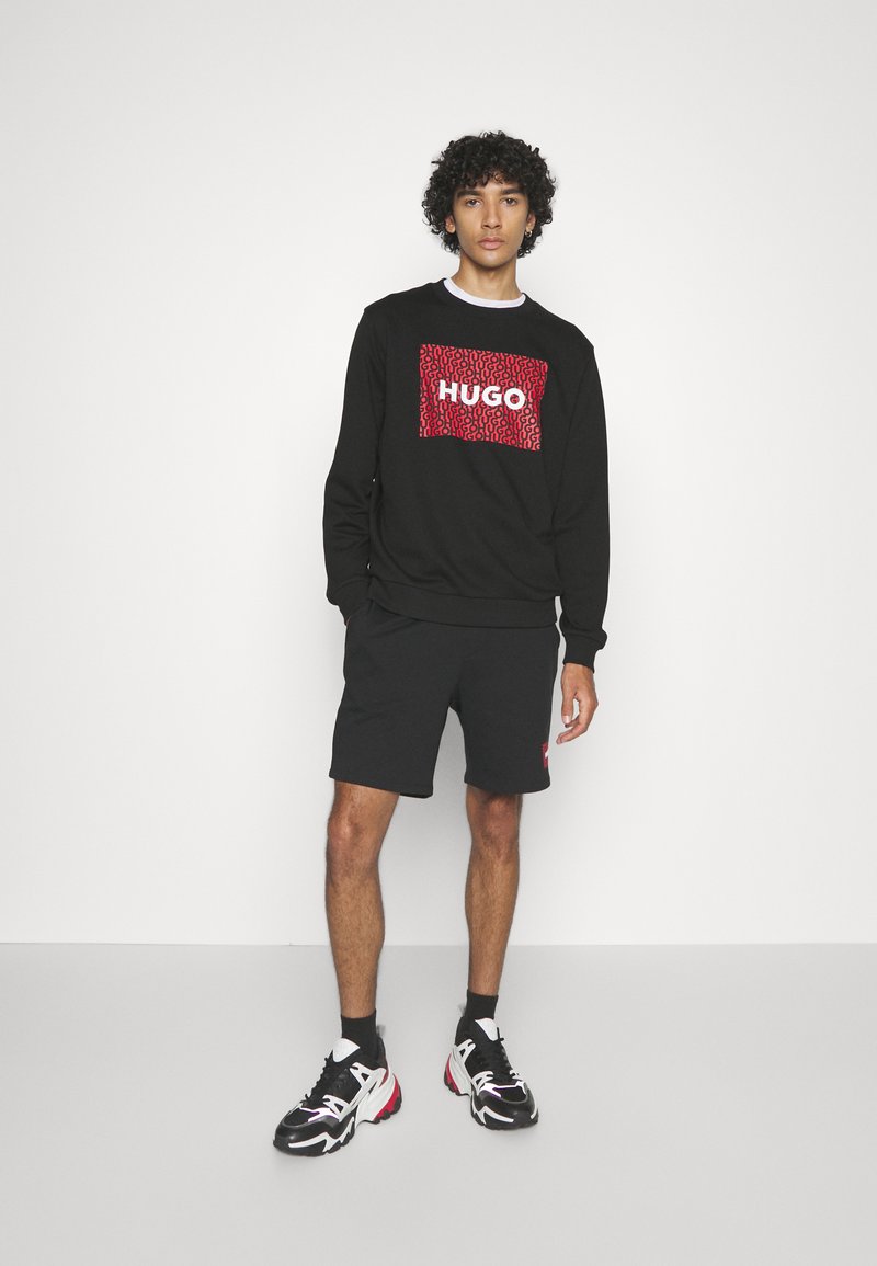 Herren Trainingsanzüge | HUGO DRAIG Shorts black/schwarz - JY69118 Herren Trainingsanzüge | HUGO DRAIG Shorts black/schwarz - JY69118