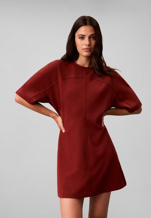 Calvin Klein Jeans, FIT AND FLARE SHORT SLEEVE MINI DRESS - Robe de jour - fired brick