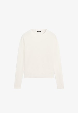 Biały sweter z długim rękawem i okrągłym dekoltem, wykonany z miękkiego materiału, z prążkowanymi mankietami i prostym końcem o minimalnej fakturze.