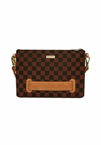 Borsa a mano a scacchi marroni con un accento in pelle beige testurizzata e hardware dorato. Design compatto con chiusura a zip e tracolla removibile.