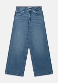 Φαρδιές τζιν παντελόνες σε ανοιχτό μπλε τζιν, με κλασικό σχέδιο πέντε τσεπών, κλείσιμο με κουμπί και διακριτικές ραφές.