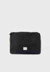 PACKING CUBE BOX UNISEX - несесер за тоалетни принадлежности - ebony