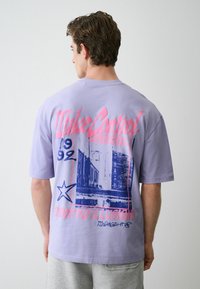 Unselected, lilac purple