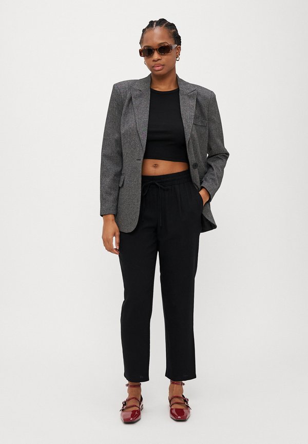 VMJESMILO ANKLE PANTS - Trousers3