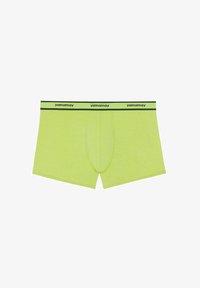 Unselected, green lime plain