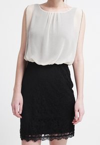 Vero Moda Sukienka koktajlowa