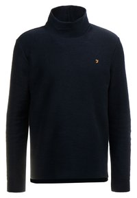 Granatowy sweter z golfem wykonany z teksturowanej tkaniny. Posiada długie rękawy i małe, złote logo na piersi. Prosty, nowoczesny design.