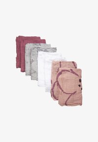 Unselected, misty rose