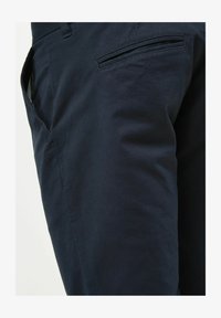 Unselected, blue grey