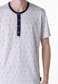 Camicia a maniche corte in grigio chiaro con strisce blu navy, dotata di un colletto con bottoni e un motivo di ancore su tutta la superficie. Tessuto misto cotone.