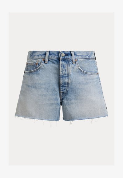 Világos kék farmer rövidnadrág rojtos szegélyekkel, elől gombos, cipzáros, övhurkokkal és öt zsebes kialakítással.